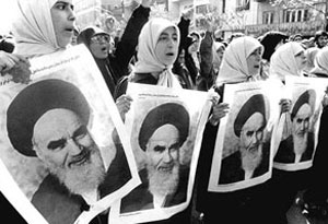 نقش زنان در پیروزی انقلاب اسلامی