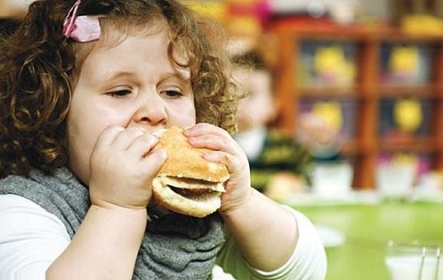 علت چاقی در کودکان و روش های کاهش وزن 