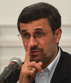 هشدار احمدی نژاد به صدا و سیما