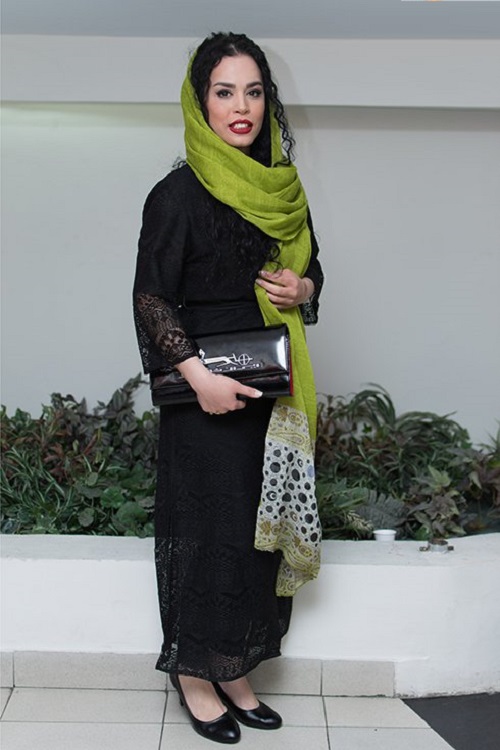 مدل مانتو ملیکا شریفی نیا در اکران خصوصی فیلم مفت آباد