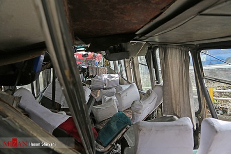  واژگونی اتوبوس در بزرگراه یادگار امام(ره)