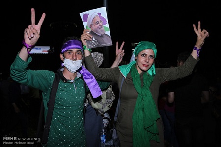 شادی طرفداران روحانی در تهران