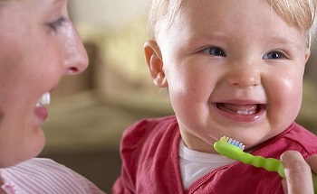 دلیل ایجاد پوسیدگی زودرس دندان در کودکان
