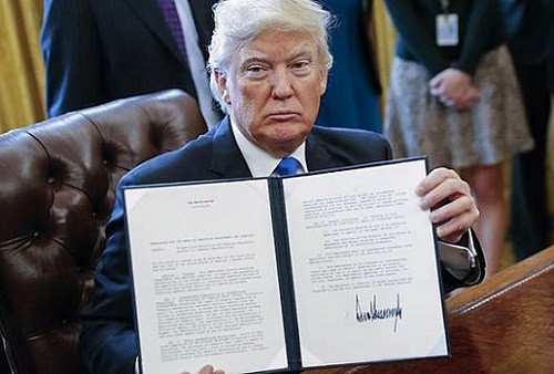 فرمان ضد مهاجرتی ترامپ رسما اجرایی شد