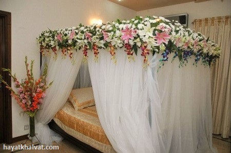 تزیین اتاق خواب عروس با تور و گل
