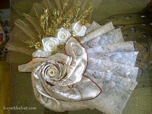تزیین چادر عروس به شکل گل