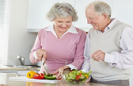 ویتامین های ضروری زنان سالمند