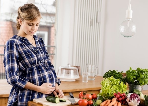 ویتامین های ضروری زنان باردار