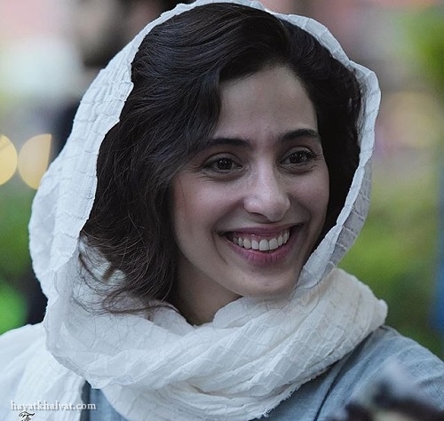 بیوگرافی آناهیتا افشار